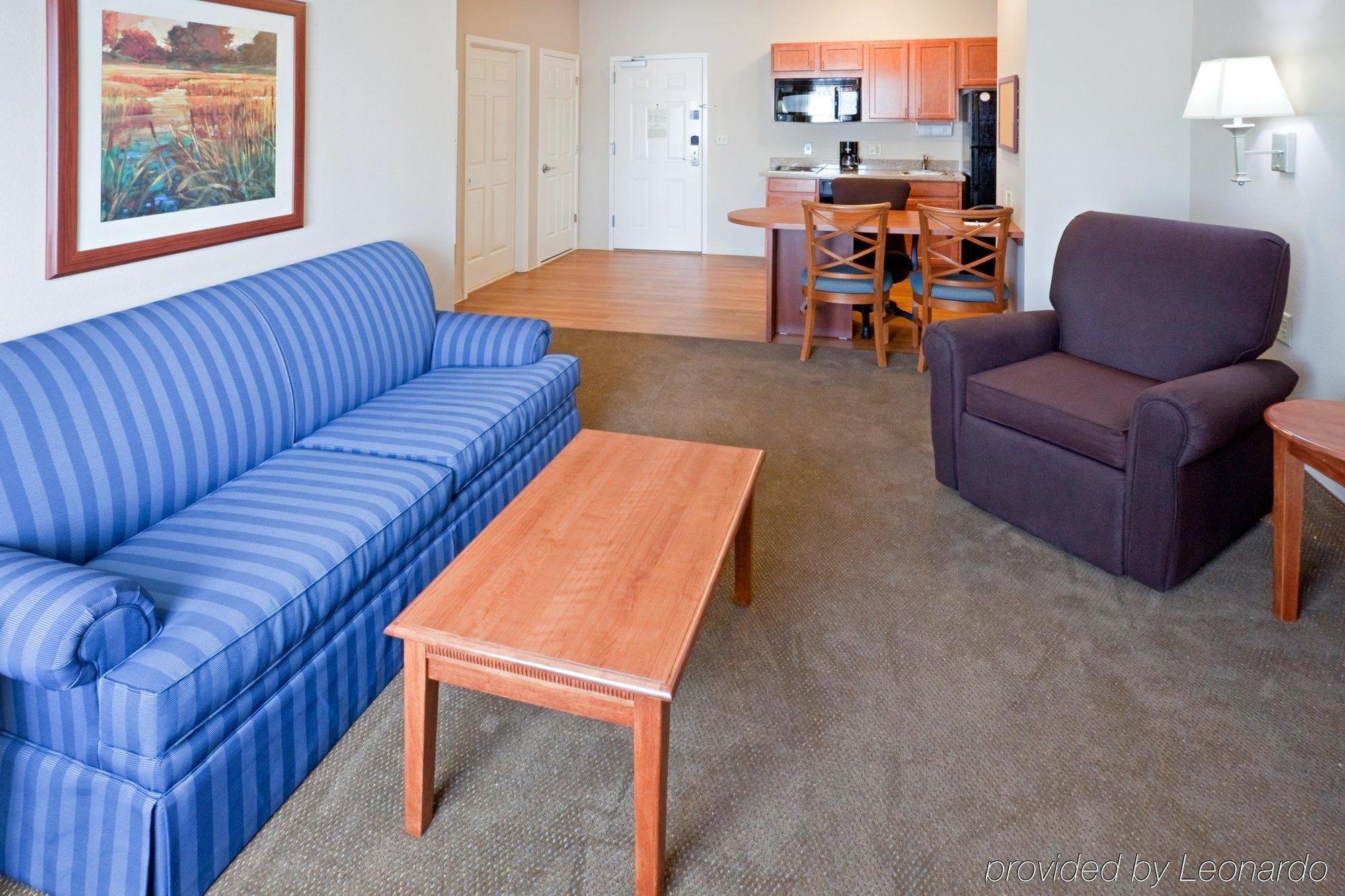 Candlewood Suites Longview By Ihg Room photo
