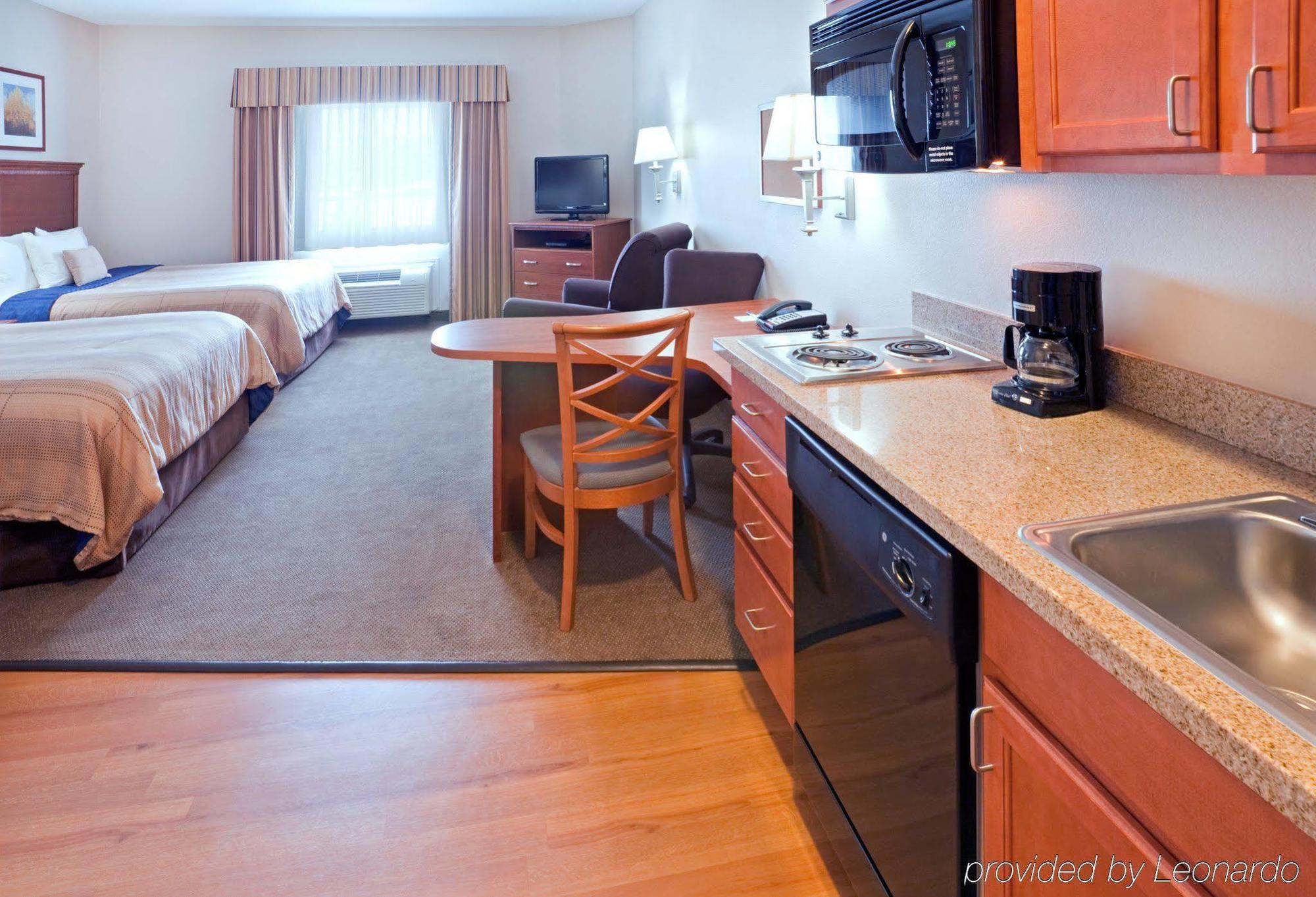 Candlewood Suites Longview By Ihg Room photo